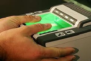 Венгрия будет выдавать украинцам биометрические разрешения на пересечение границы